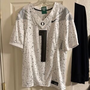 Nike White and Black Men's Shirt